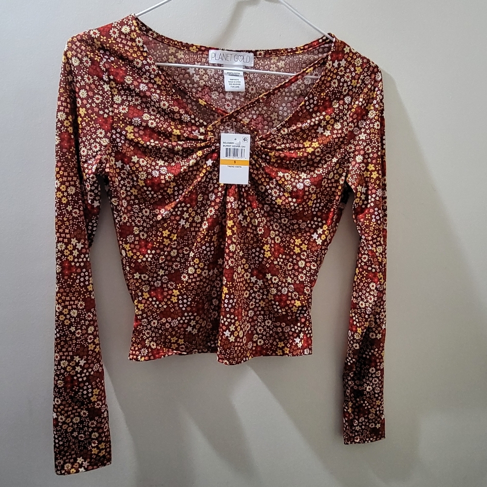 PLANET GOLD NWT WOMENS/juniors SMALL BLOUSE
